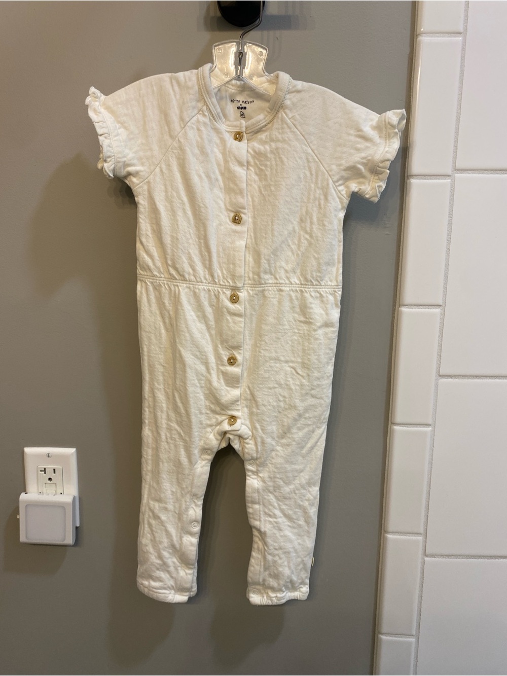 Petite Maison Cream Button-Front Short Sleeve Romper / Size 18m / NWOT